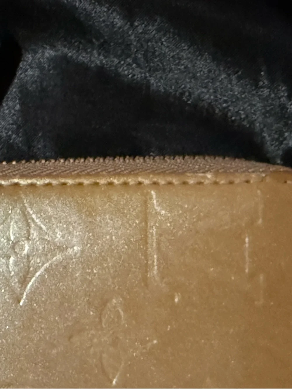 Louis Vuitton Monogram Vernis Zippy Wallet in a bronze/noisette patent leather